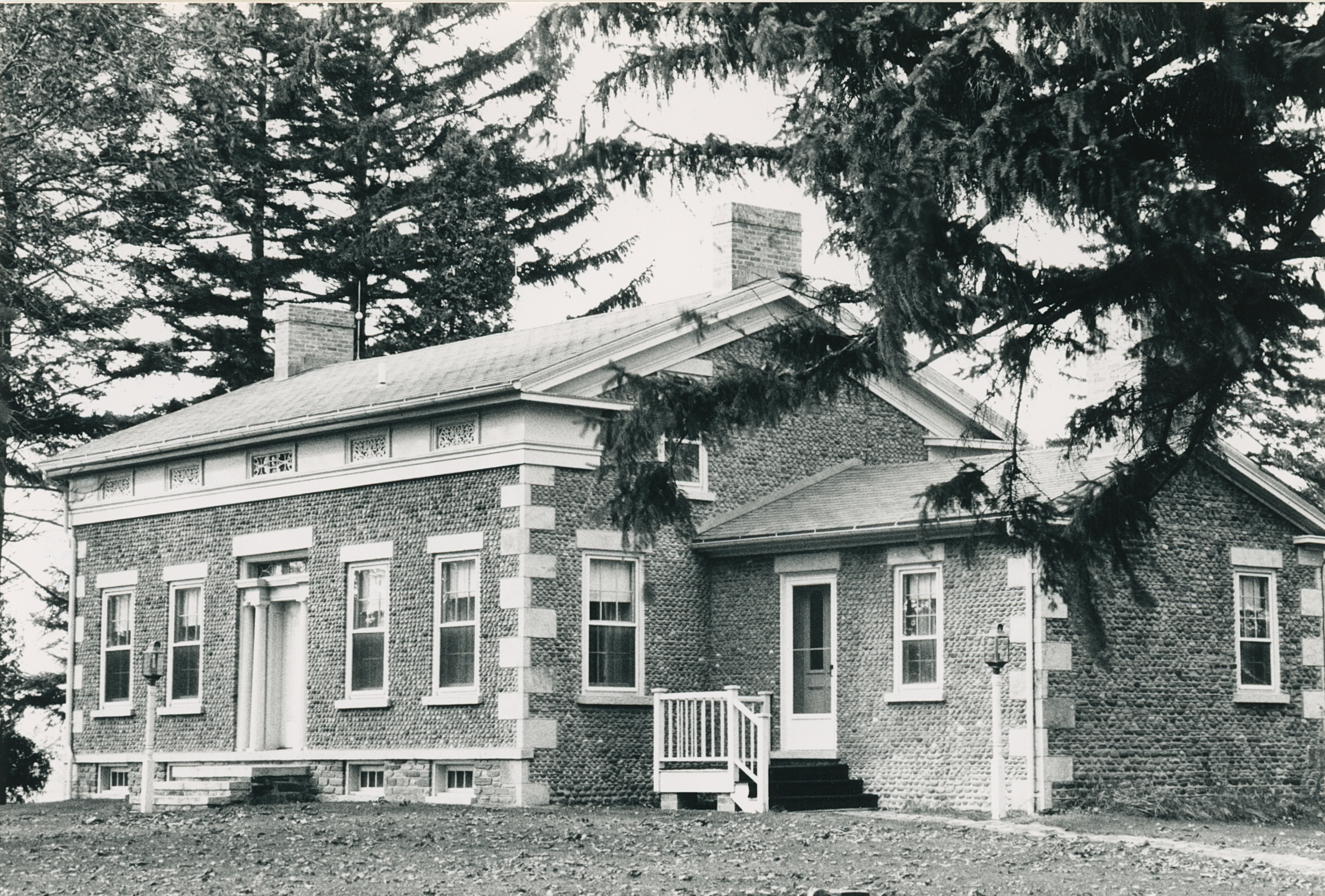 Som-2 7449 Lake Rd 4